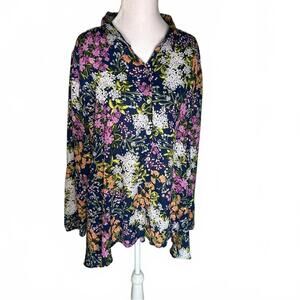 NorthStyle pearl button Long Sleeve Blouse dainty floral hi low hem sz L